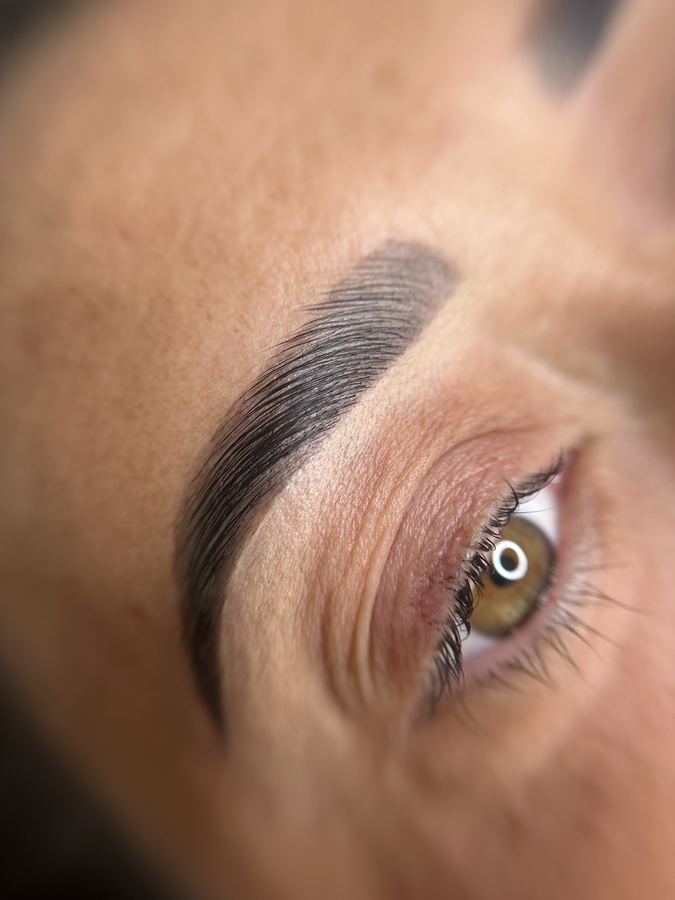 Browlift avec teinture